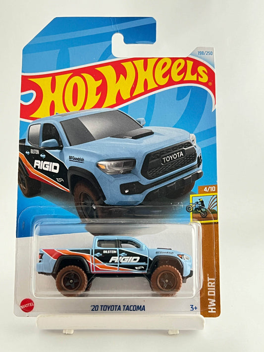 20 TOYOTA TACOMA - 4D - Its Fun