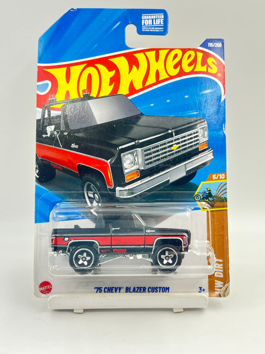 SOFT CORNERS - IMPORTED - HOT WHEELS -  75 CHEVY BLAZER CUSTOM - C1
