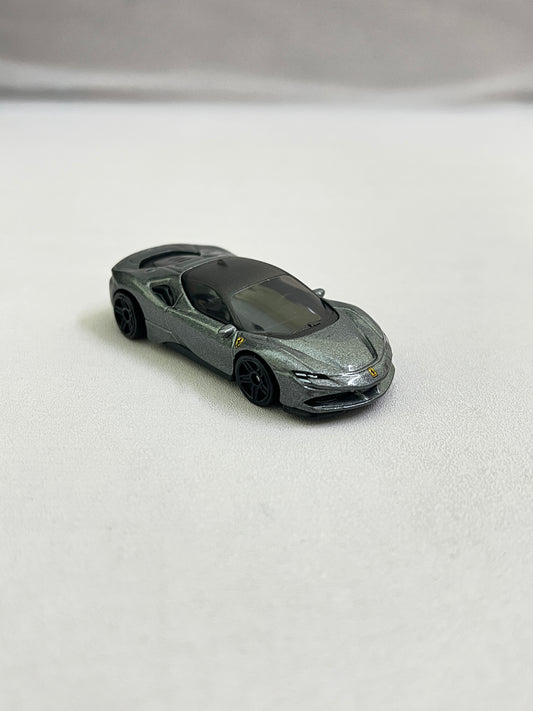 UNCARDED - FERRARI SF90 STRADALE - GREY