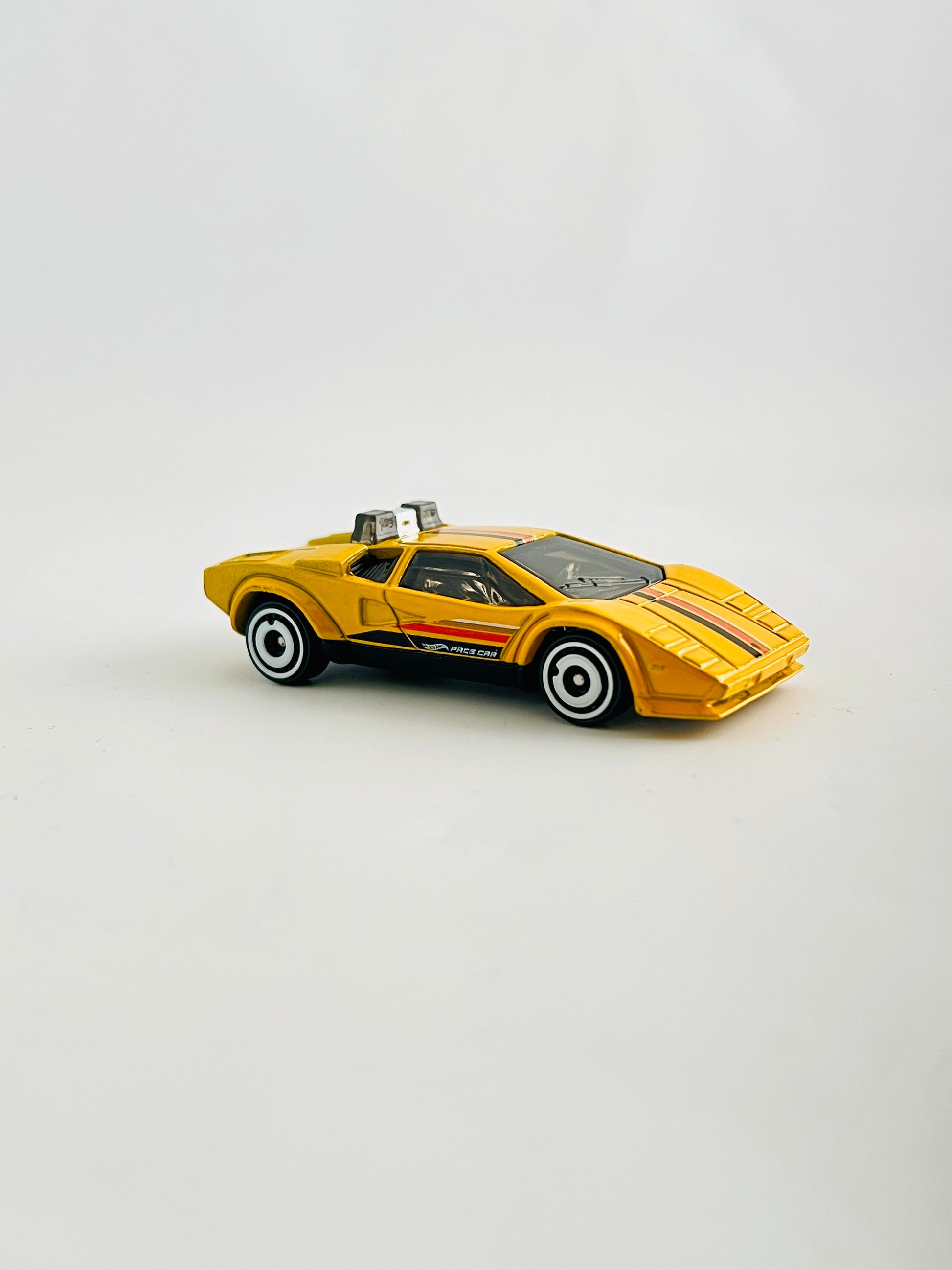 HW LAMBORGHINI COUNTACH PACE CAR - Its Fun- Hot wheels - matchbox - diecast