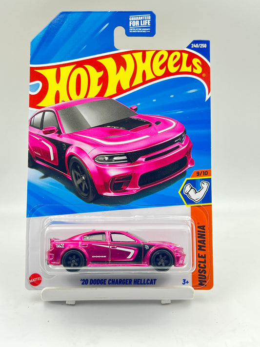 IMPORTED - SUPER TREASURE HUNT - 20 DODGE CHARGER HELLCAT - 7C