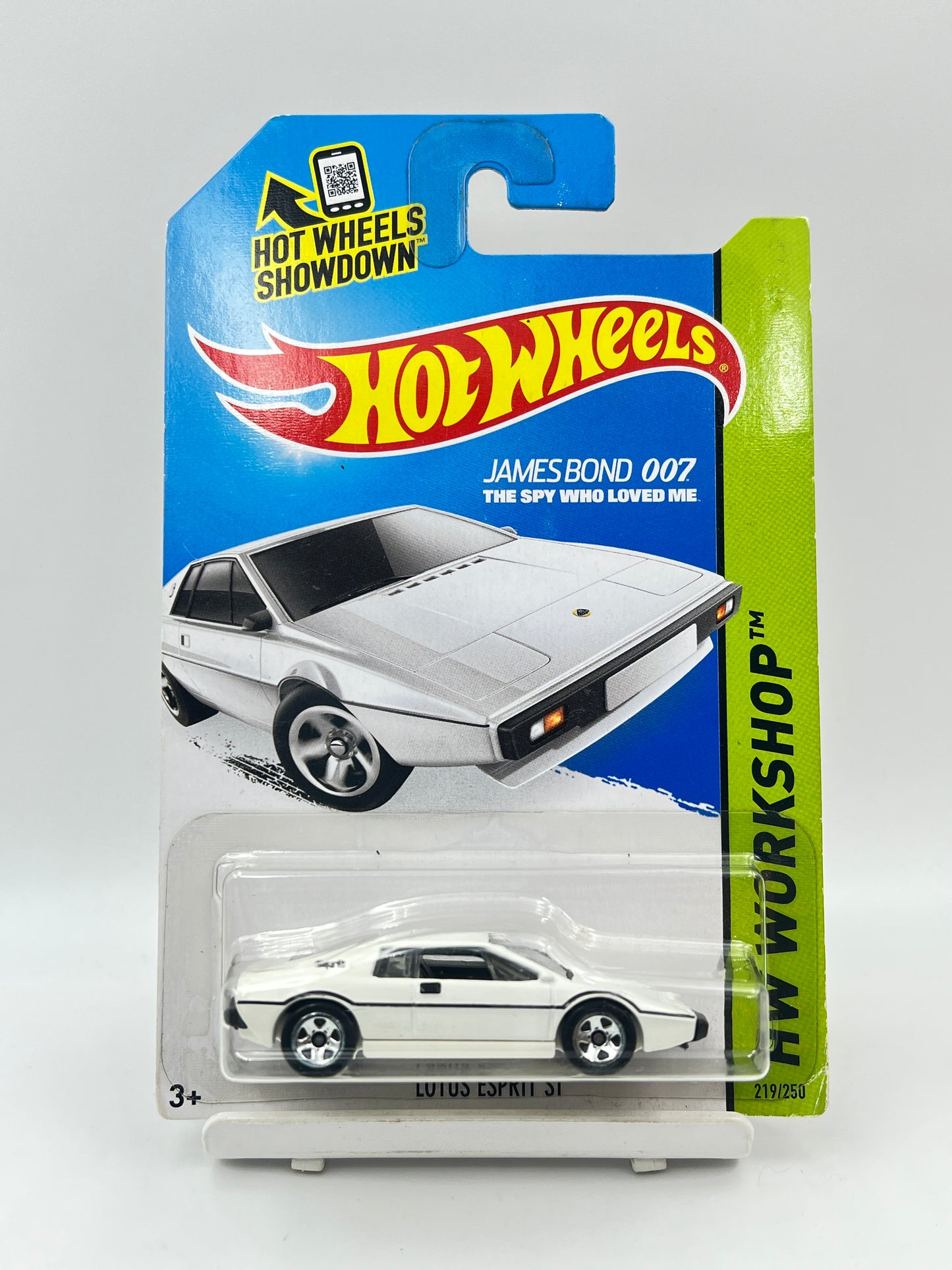 MILD SOFT CORNER - IMPORTED - HOT WHEELS -  JAMES BOND 007 - THE SPY WHO LOVED ME - LOTUS ESPRIT S1 - WHITE - 4B