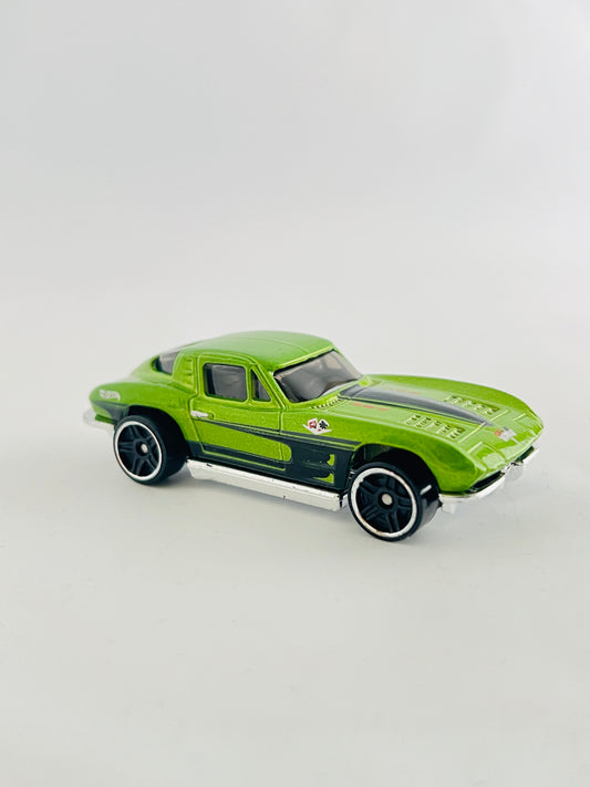 CORVETTE STINGRAY-GREEN - Its Fun- Hot wheels - matchbox - diecast