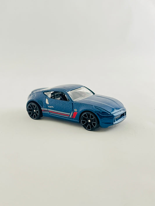 NISSAN 370 Z -BLUE - Its Fun- Hot wheels - matchbox - diecast