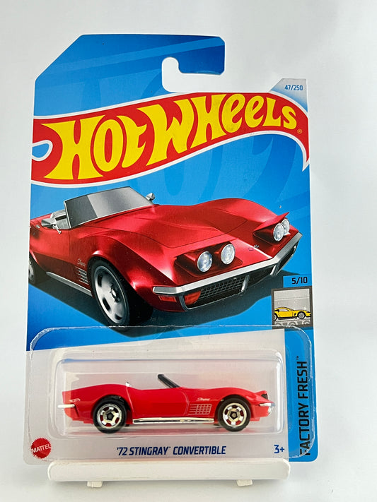72 STINGRAY CONVERTIBLE - RED - Its Fun- Hot wheels - matchbox - diecast
