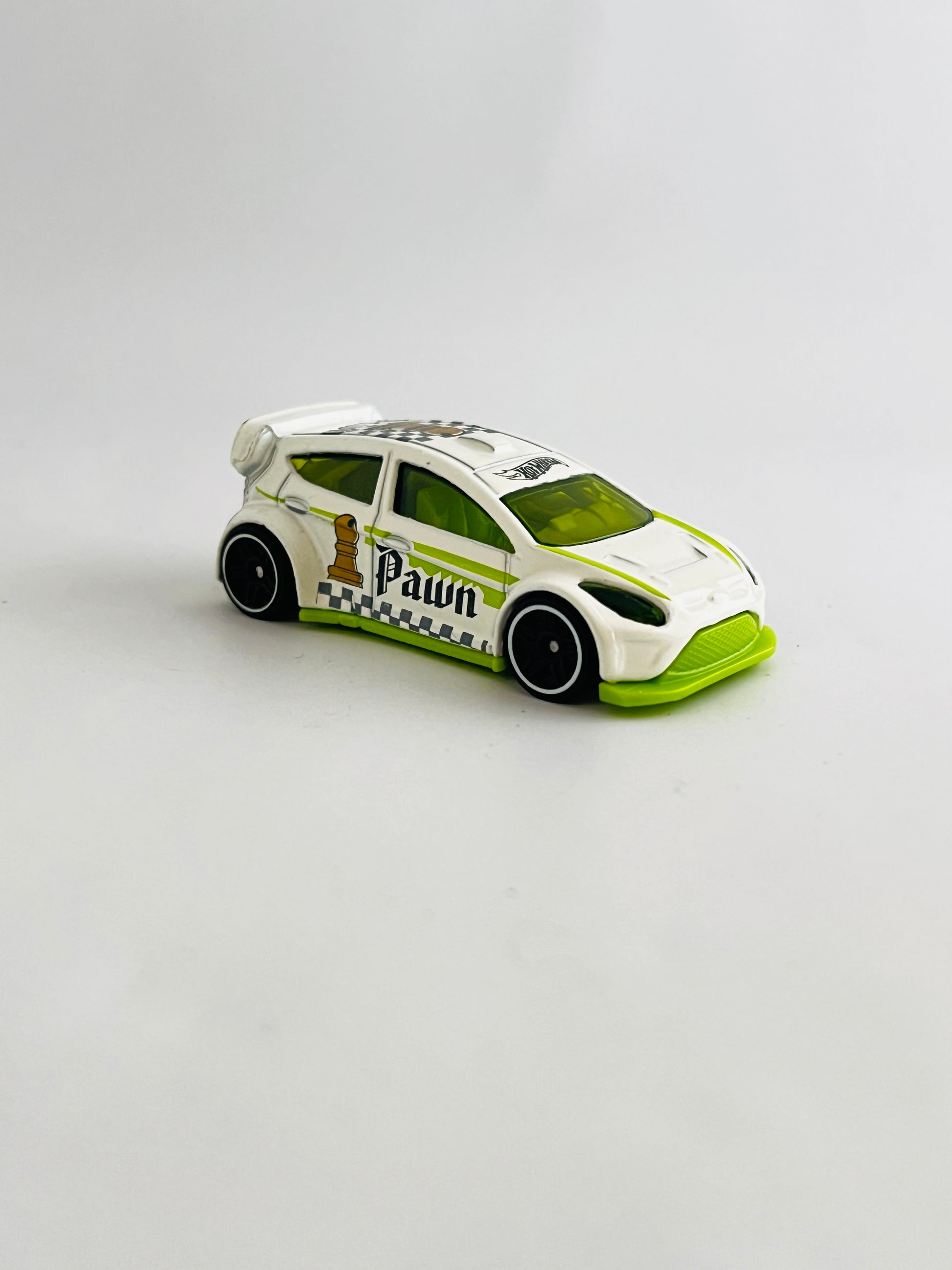 UNCARDED -HW 12 FORD FIESTA - Its Fun- Hot wheels - matchbox - diecast