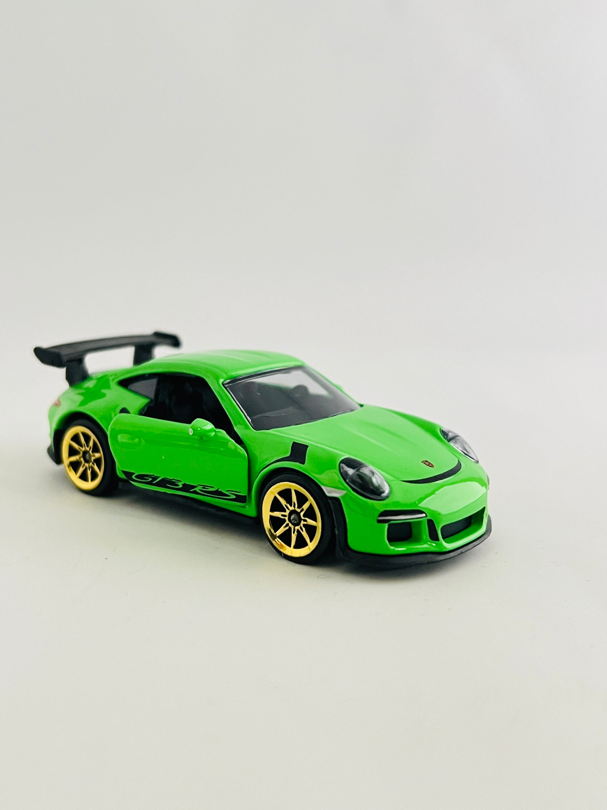 UNCARDED - MAJORETTE - PORSCHE 911 GT3 RS - GREEN - OPENABLE DOOR - Its Fun- Hot wheels - matchbox - diecast
