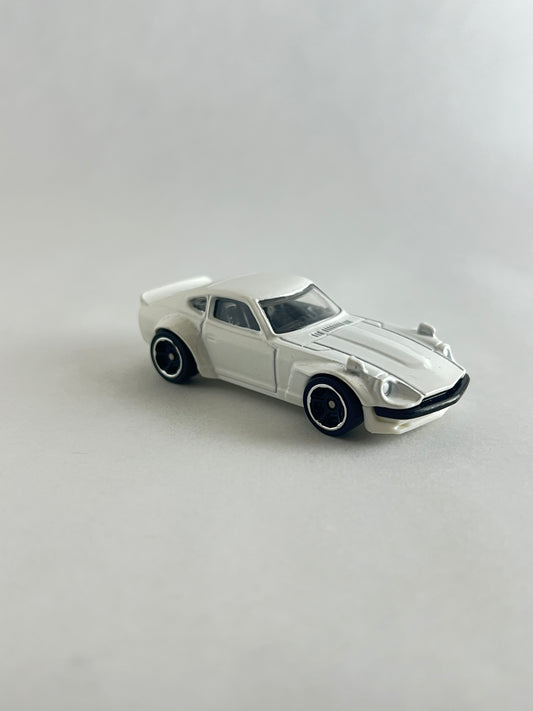 UNCARDED - CUSTOM DATSUN 240Z - Its Fun- Hot wheels - matchbox - diecast