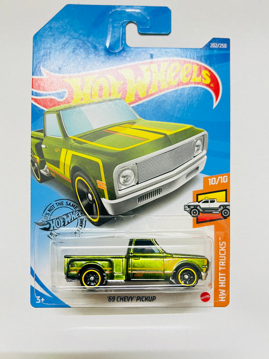 SUPER TREASURE HUNT - 69 CHEVY PICKUP - Its Fun- Hot wheels - matchbox - diecast