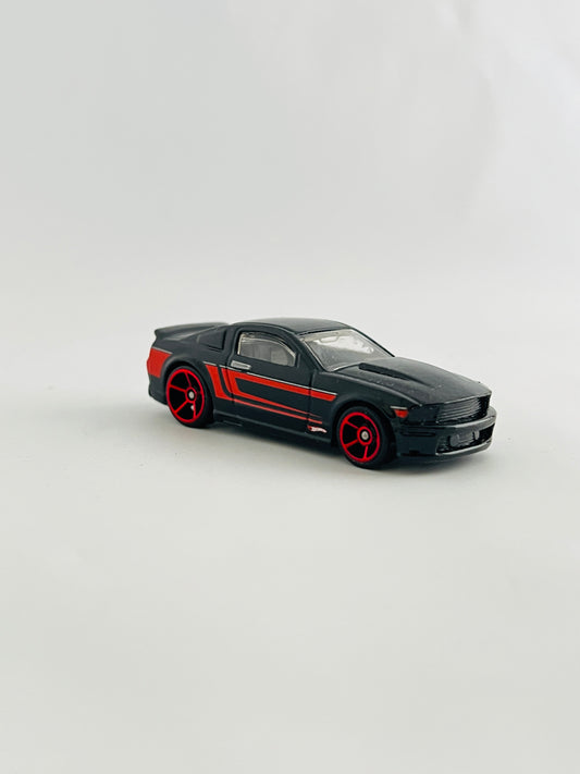 UNCARDED - 07 FORD MUSTANG - Its Fun- Hot wheels - matchbox - diecast