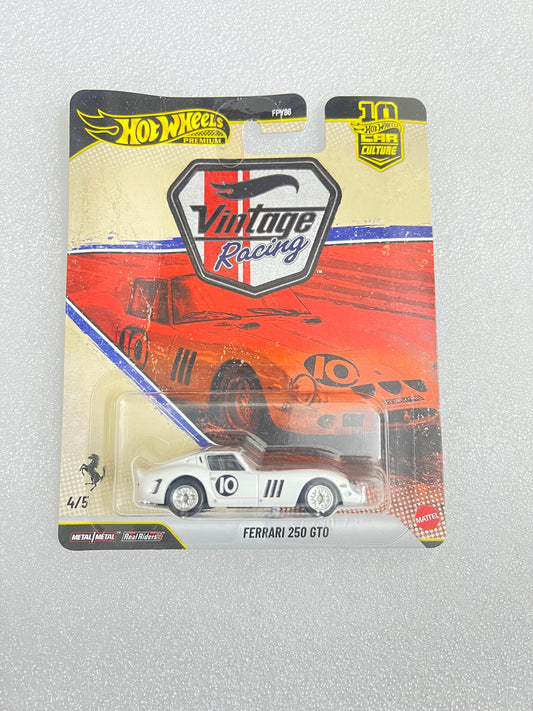 CREASED - IMPORTED - HOT WHEELS - PREMIUM - FERRARI 250 GTO - 4F