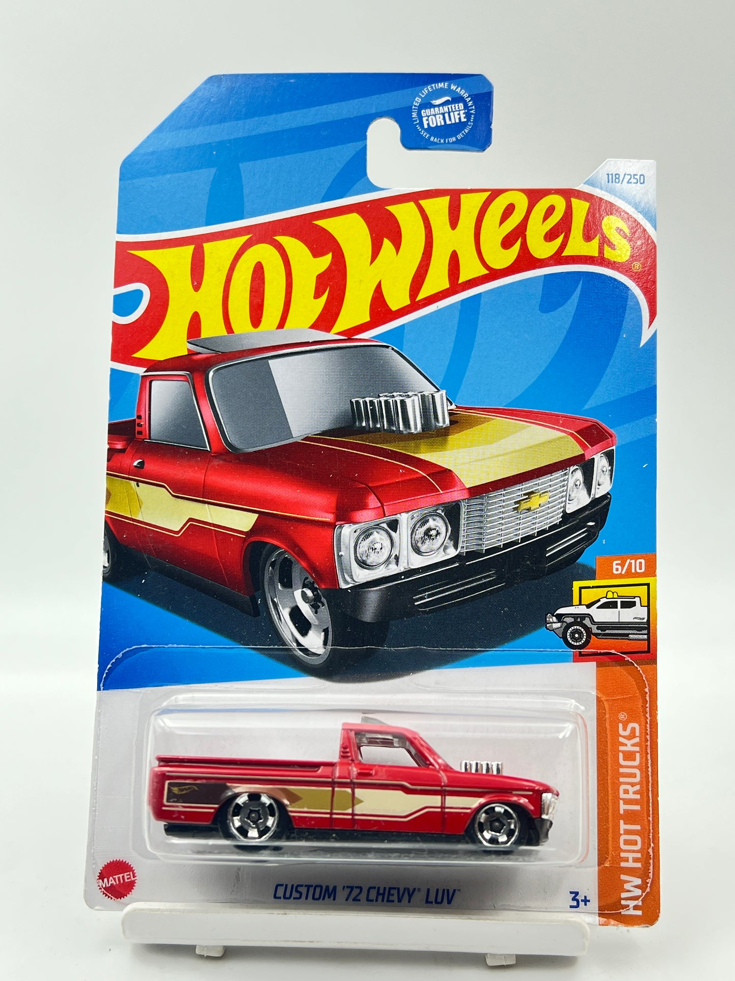 IMPORTED - HOT WHEELS -  CUSTOM 72 CHEVY LUV - 6D