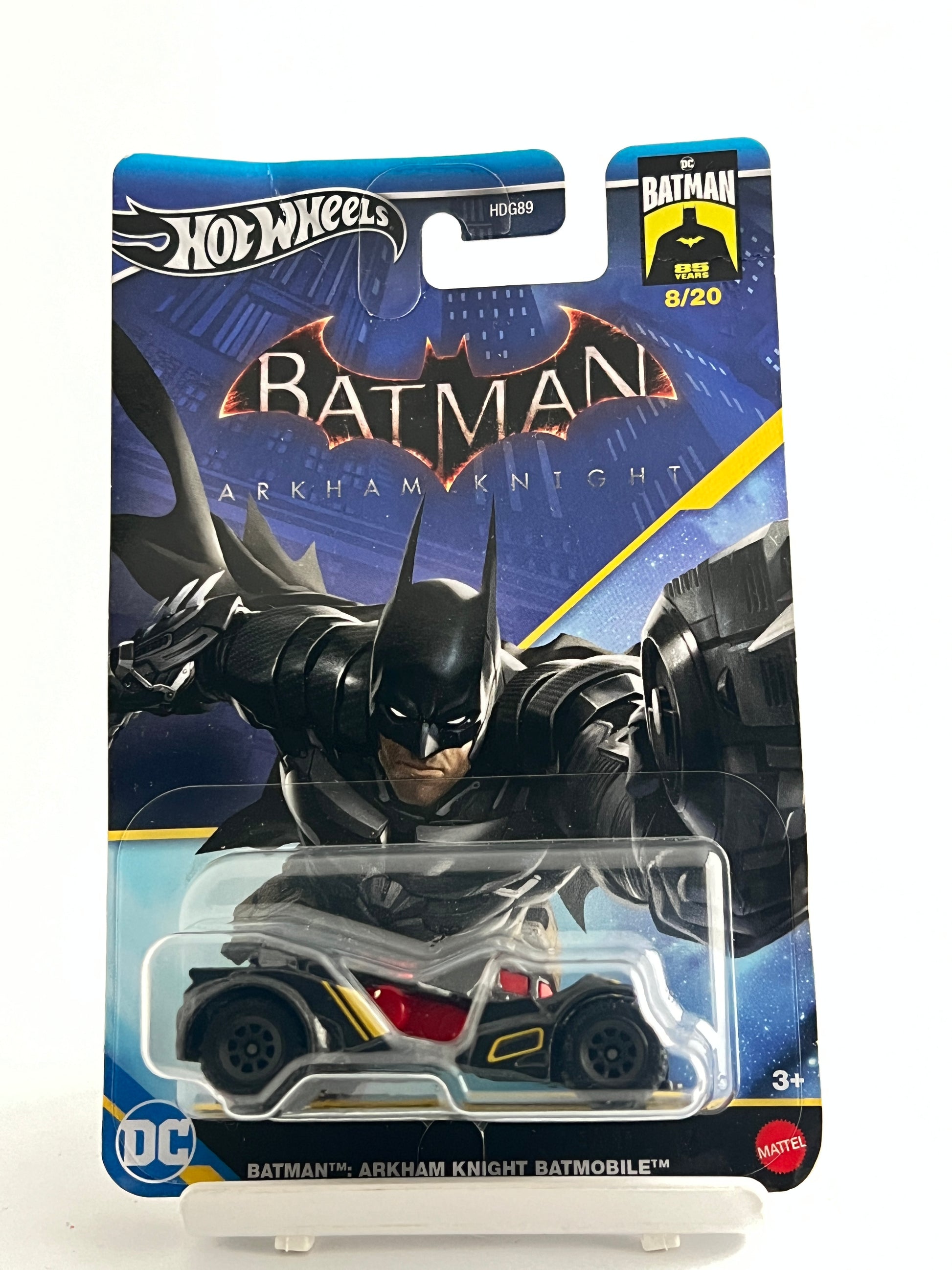 BATMAN : ARKHAM KNIGHT BATMOBILE - CREASED CARD - 4B - Its Fun- Hot wheels - matchbox - diecast