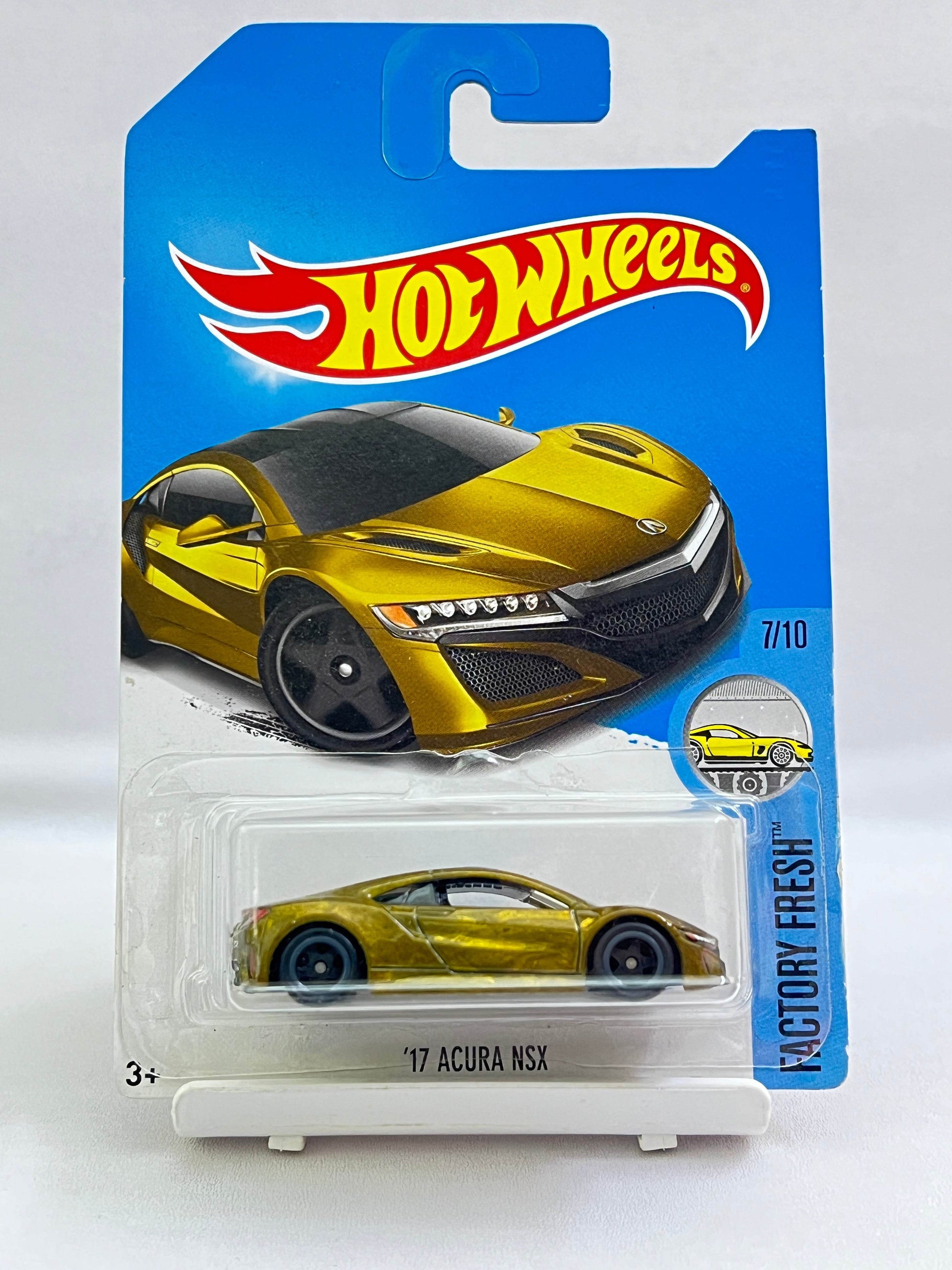 BLISTER CRACK - SUPER TREASURE HUNT- 17 ACURA NSX - WITH PROTECTOR - Its Fun