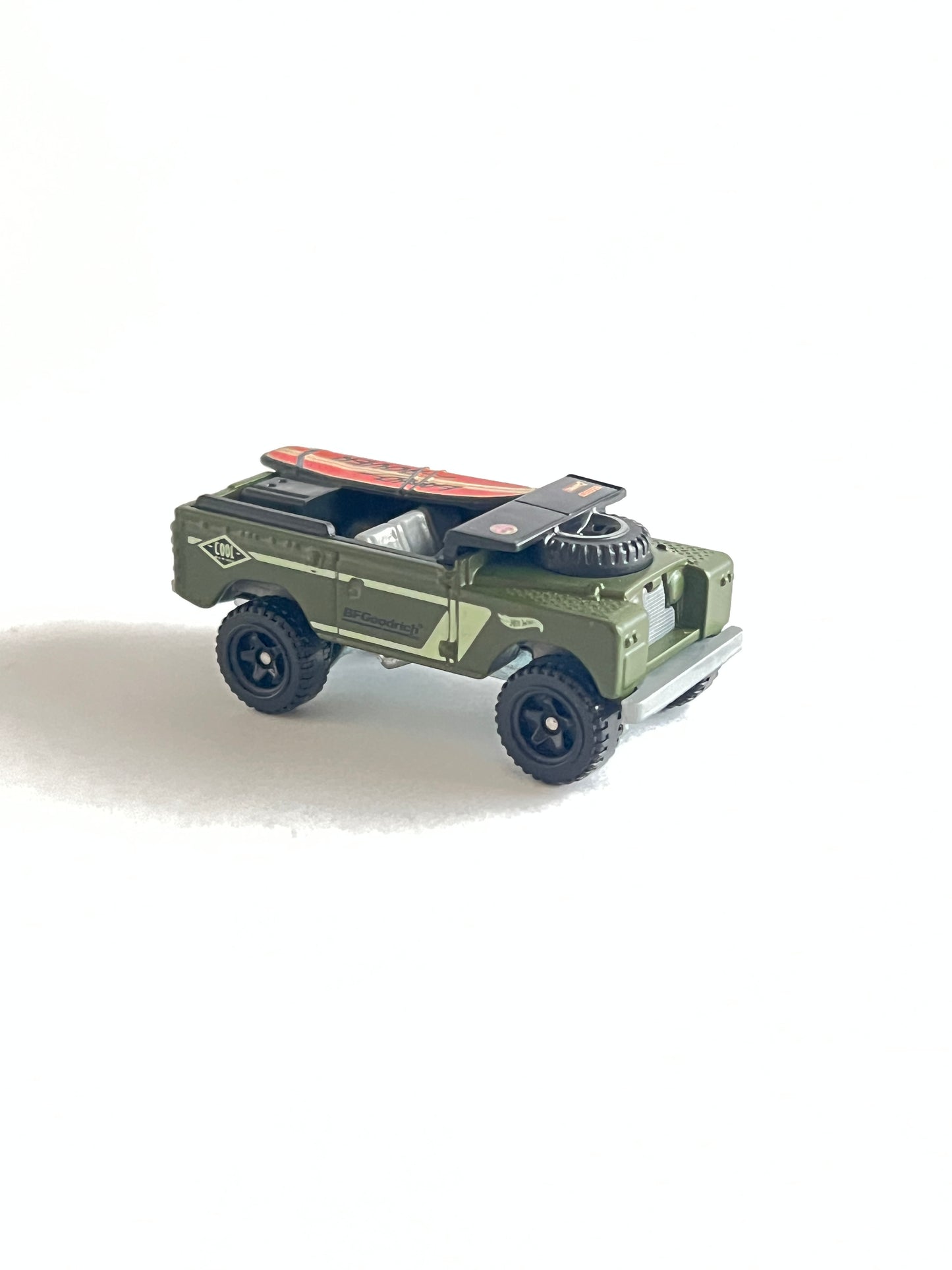 UNCARDED - LAND ROVER SERIES II - Its Fun- Hot wheels - matchbox - diecast