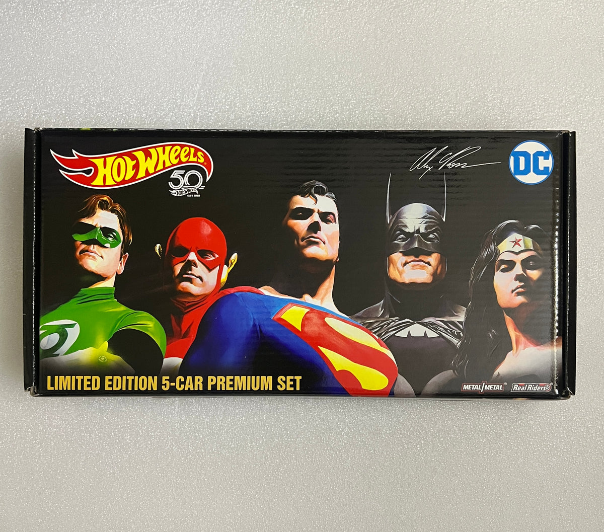 IMPORTED - HOT WHEELS - 50TH ANNIVERSARY EDITION - DC COMICS PREMIUM SET OF 5 CARS IN A BOX