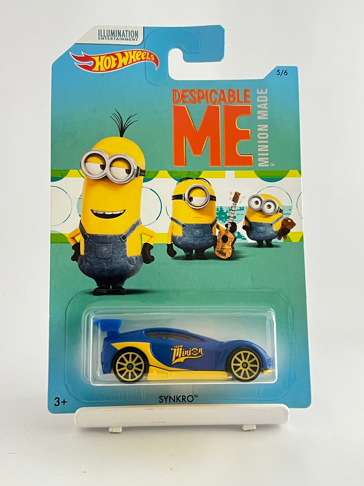 FEW MILD CREASED CARDS - DESPICABLE ME - MINIONS SET OF 6 CARS