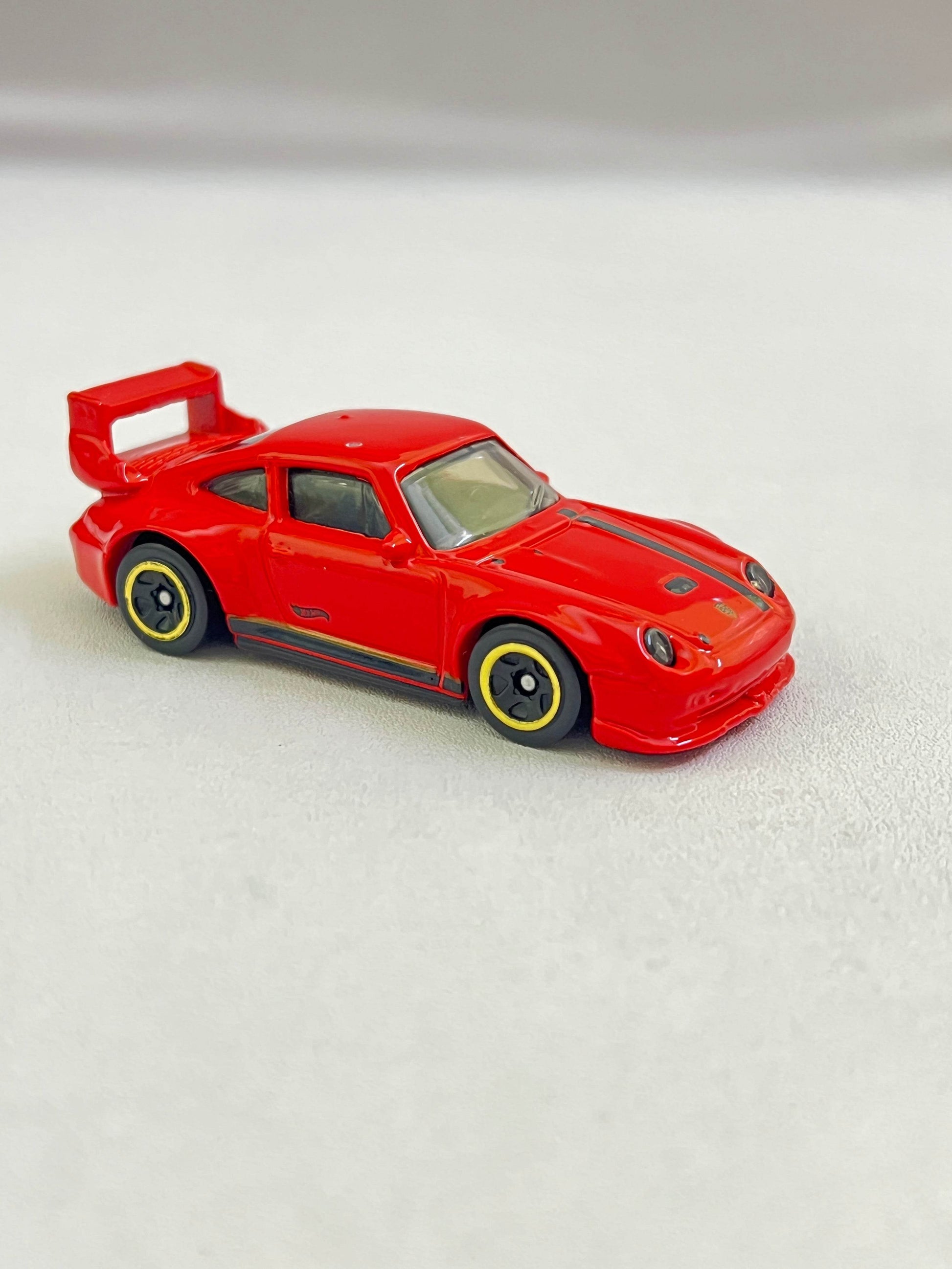UNCARDED - PORSCHE 911 GT3 ( PAINT ISSUE) - Its Fun