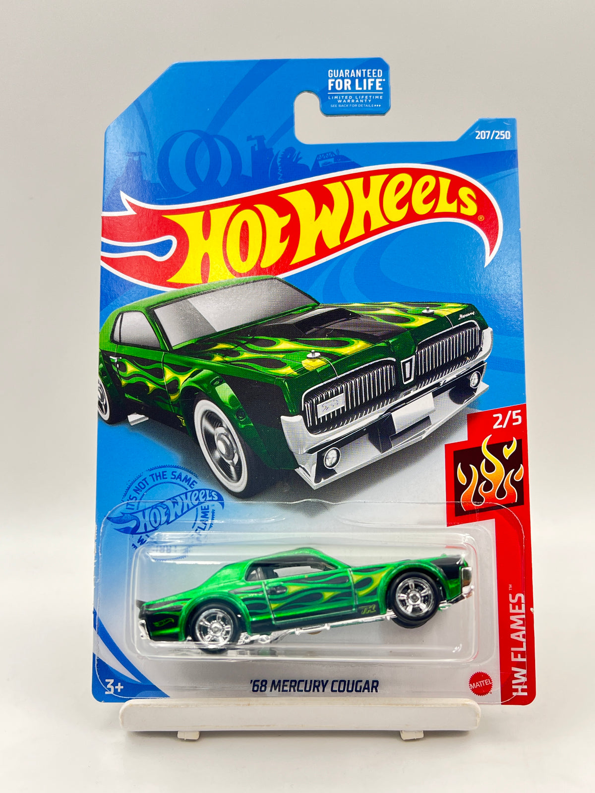 SUPER TREASURE HUNT - IMPORTED - 68 MERCURY COUGAR (WITH PROTECTOR)
