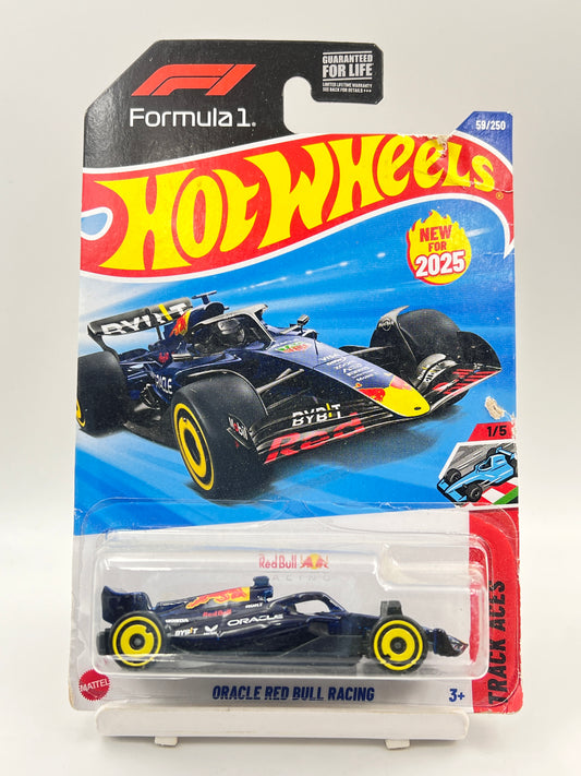 DAMAGED CARD - IMPORTED - HOT WHEELS -  ORACLE RED BULL RACING - 2B