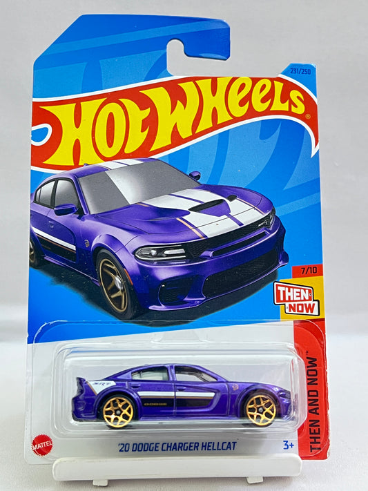 HOT WHEELS - 20 DODGE CHARGER HELLCAT - 6C