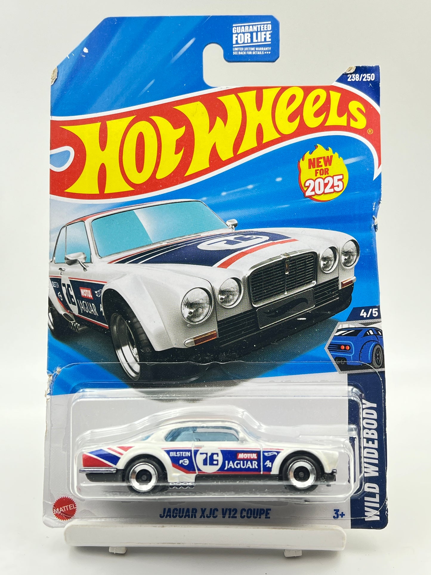 DAMAGED CARD - IMPORTED - HOT WHEELS -  JAGUAR XJC V12 COUPE - 6D