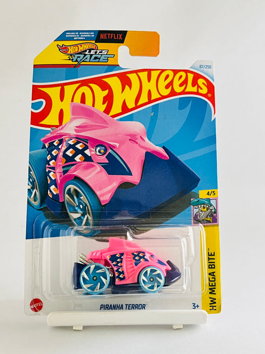 PIRANHA TERROR - PINK - 1A - Its Fun- Hot wheels - matchbox - diecast