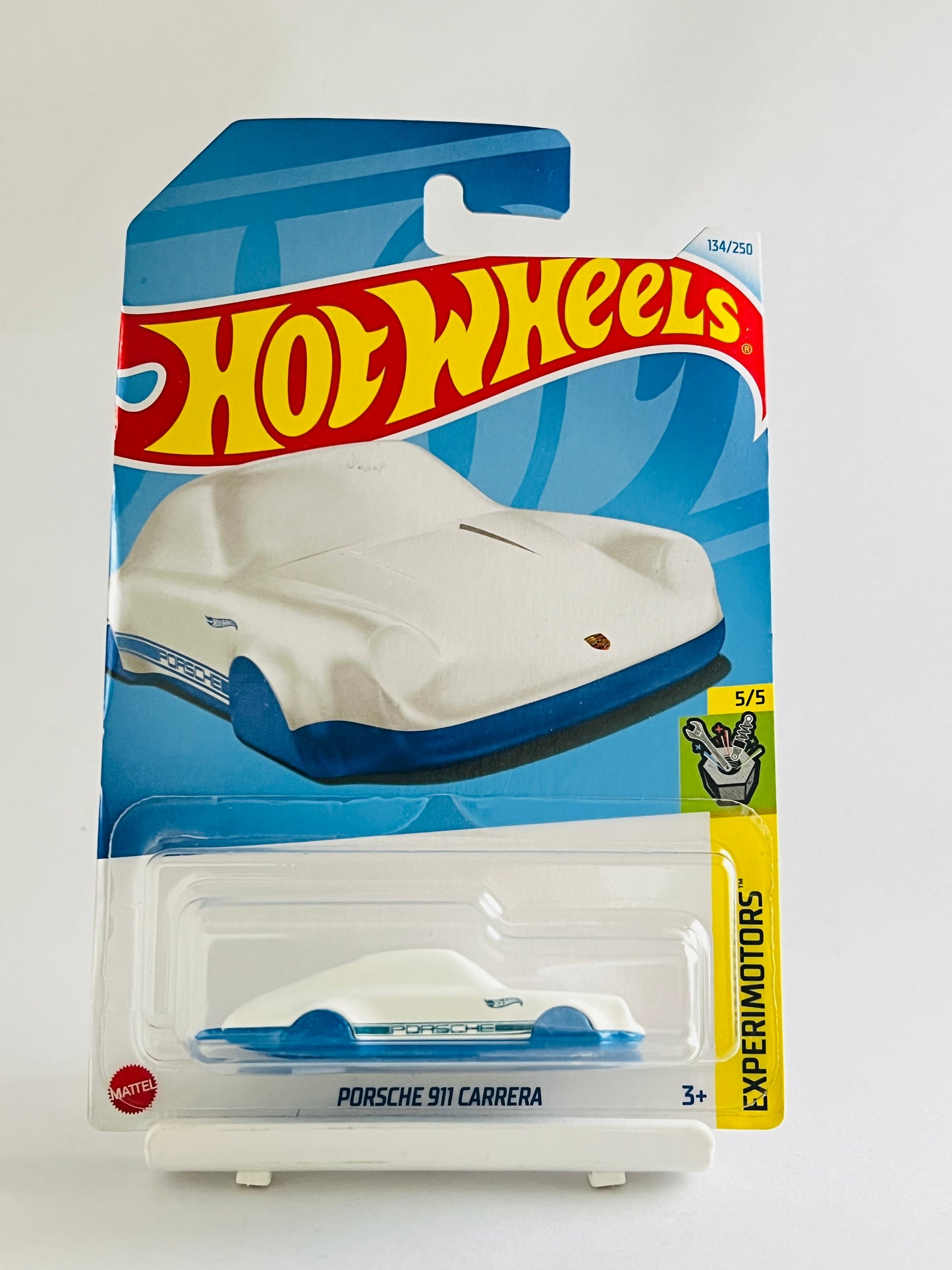 PORSCHE 911 CARRERA KEYCHAIN - WHITE - 1A