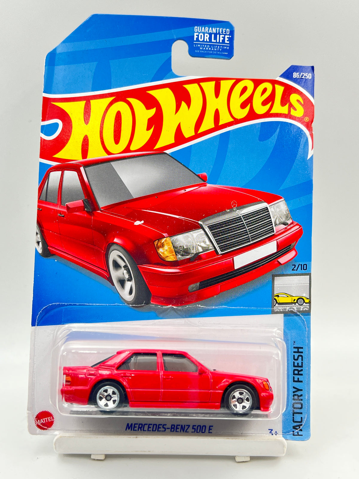 CREASED / SOFT CORNERS - IMPORTED - HOT WHEELS -  MERCEDES BENZ 500 E RED - 4F