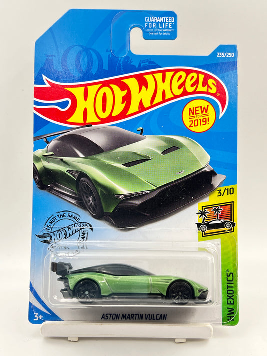 IMPORTED - HOT WHEELS -  ASTON MARTIN VULCAN - 1C