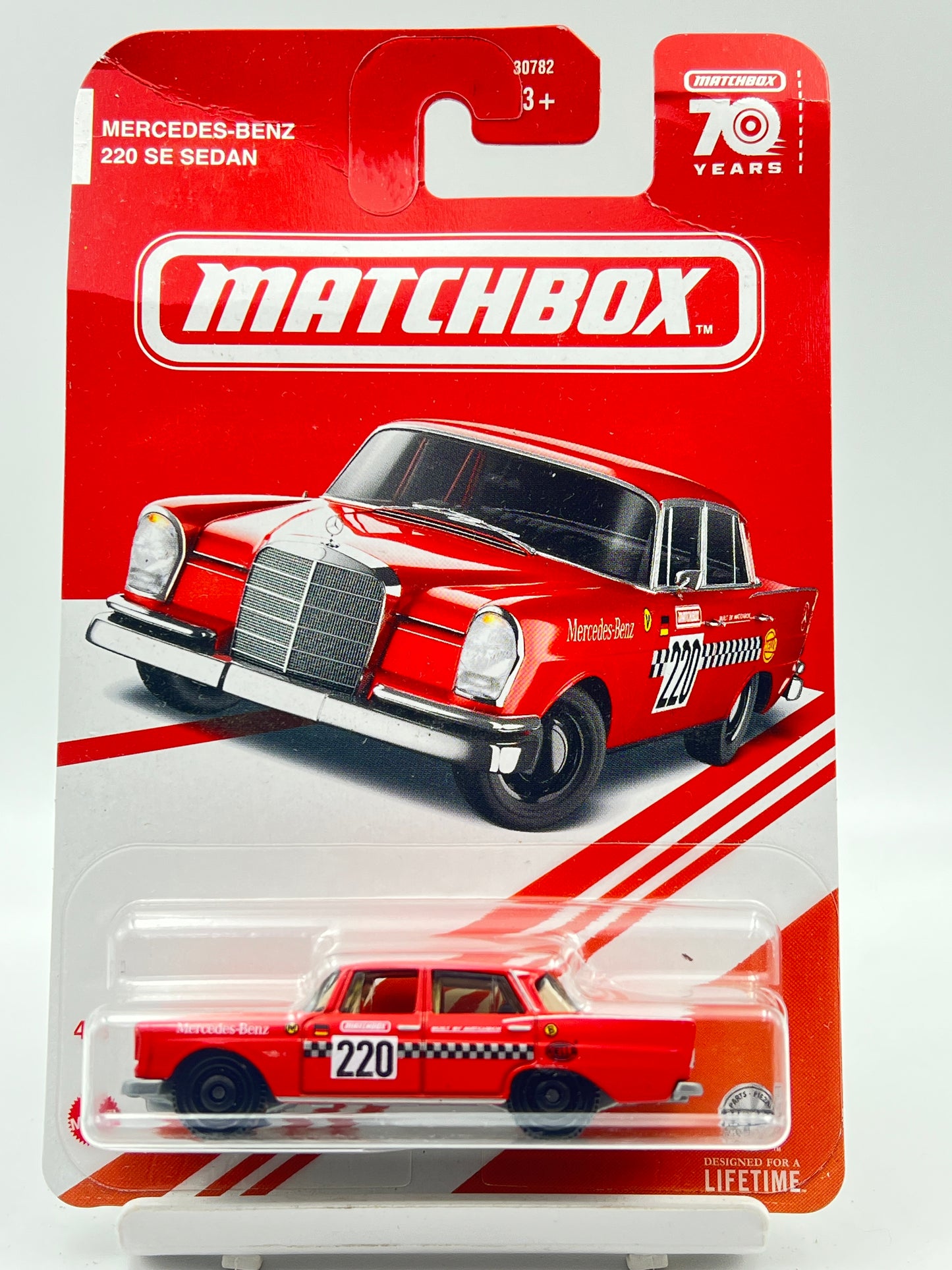 CREASED CARD - MATCHBOX - MERCEDES BENZ 220 SE SEDAN - 4D
