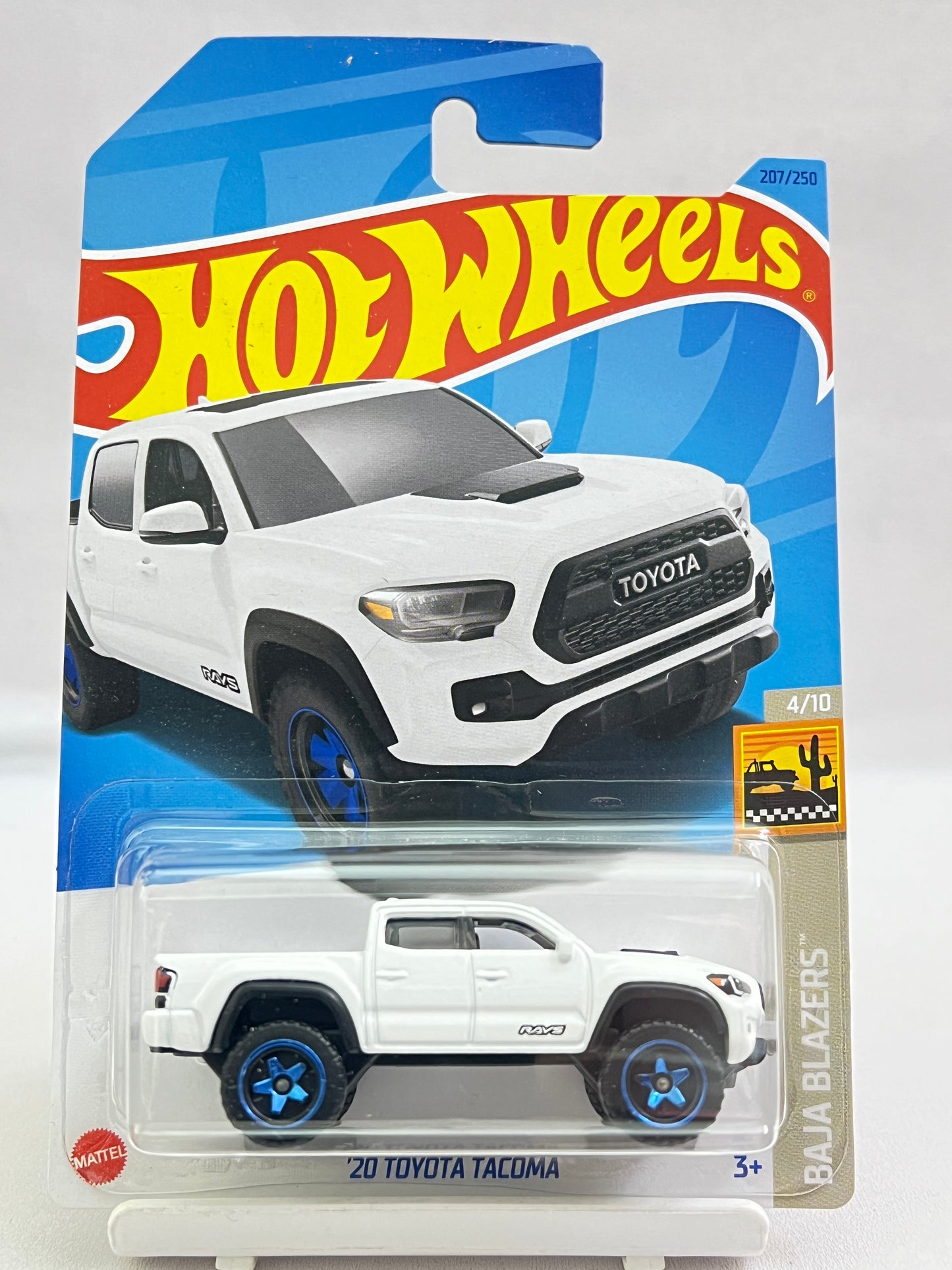 HOT WHEELS - 20 TOYOTA TACOME - WHITE - 1B