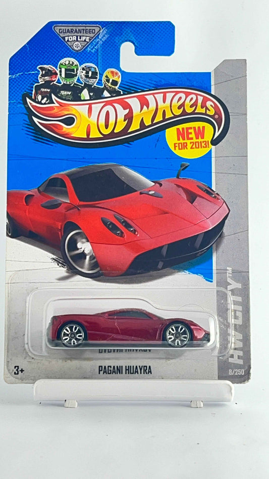 PAGANI HUAYRA - RED