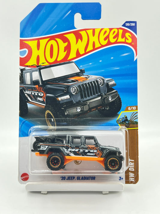IMPORTED - SUPER TREASURE HUNT - HOT WHEELS - 20 JEEP GLADIATOR - FREE PROTECTOR