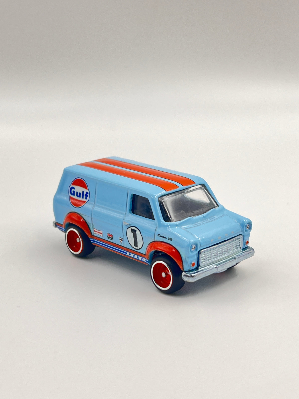 UNCARDED (FULL METAL / RUBBER WHEELS ) - HOT WHEELS - PREMIUM - FORD TRANSIT SUPER VAN - GULF