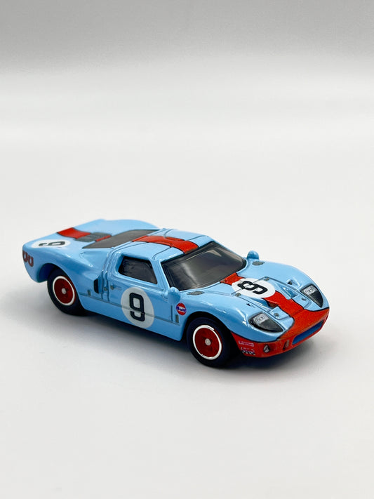 UNCARDED (FULL METAL / RUBBER WHEELS ) - HOT WHEELS - PREMIUM - FORD GT-40 - GULF
