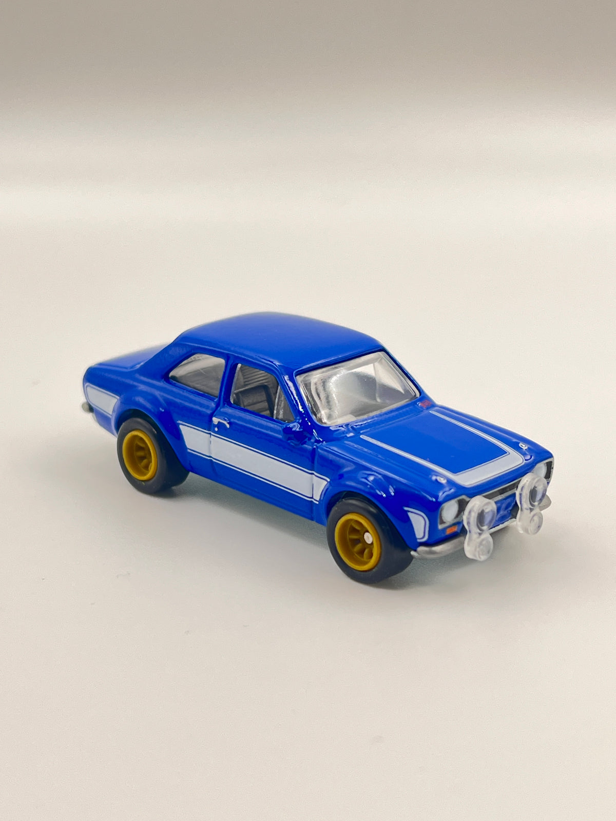 UNCARDED (FULL METAL / RUBBER WHEELS ) - HOT WHEELS - PREMIUM - FAST AND FURIOUS - 70 FORD ESCORT RS1600