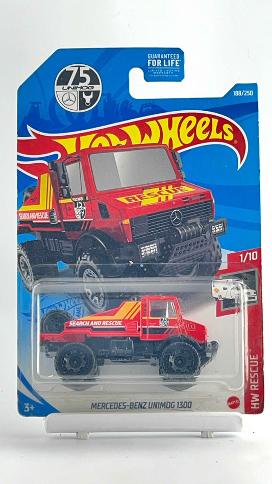 MERCEDES BENZ UNIMOG 1300 - RED