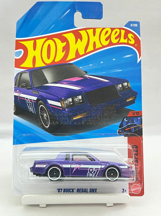 CREASED CARD - TREASURE HUNT - 87 BUICK REGAL GNX - ZX1 - Its Fun