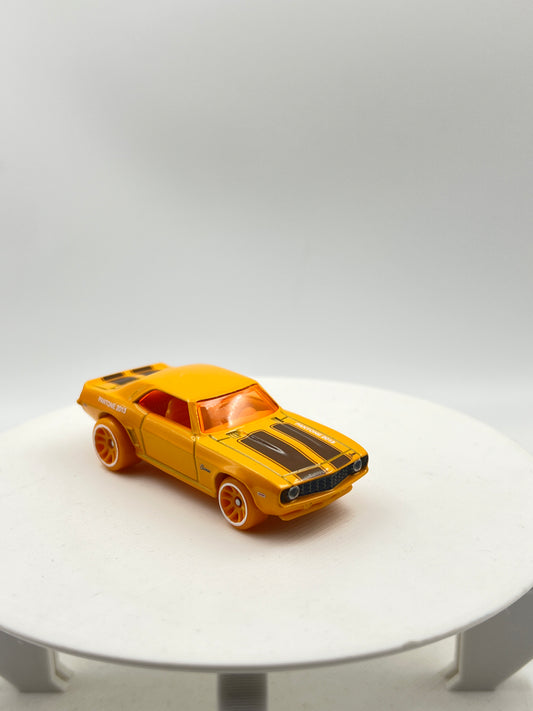 UNCARDED - 69 COPO CAMARO
