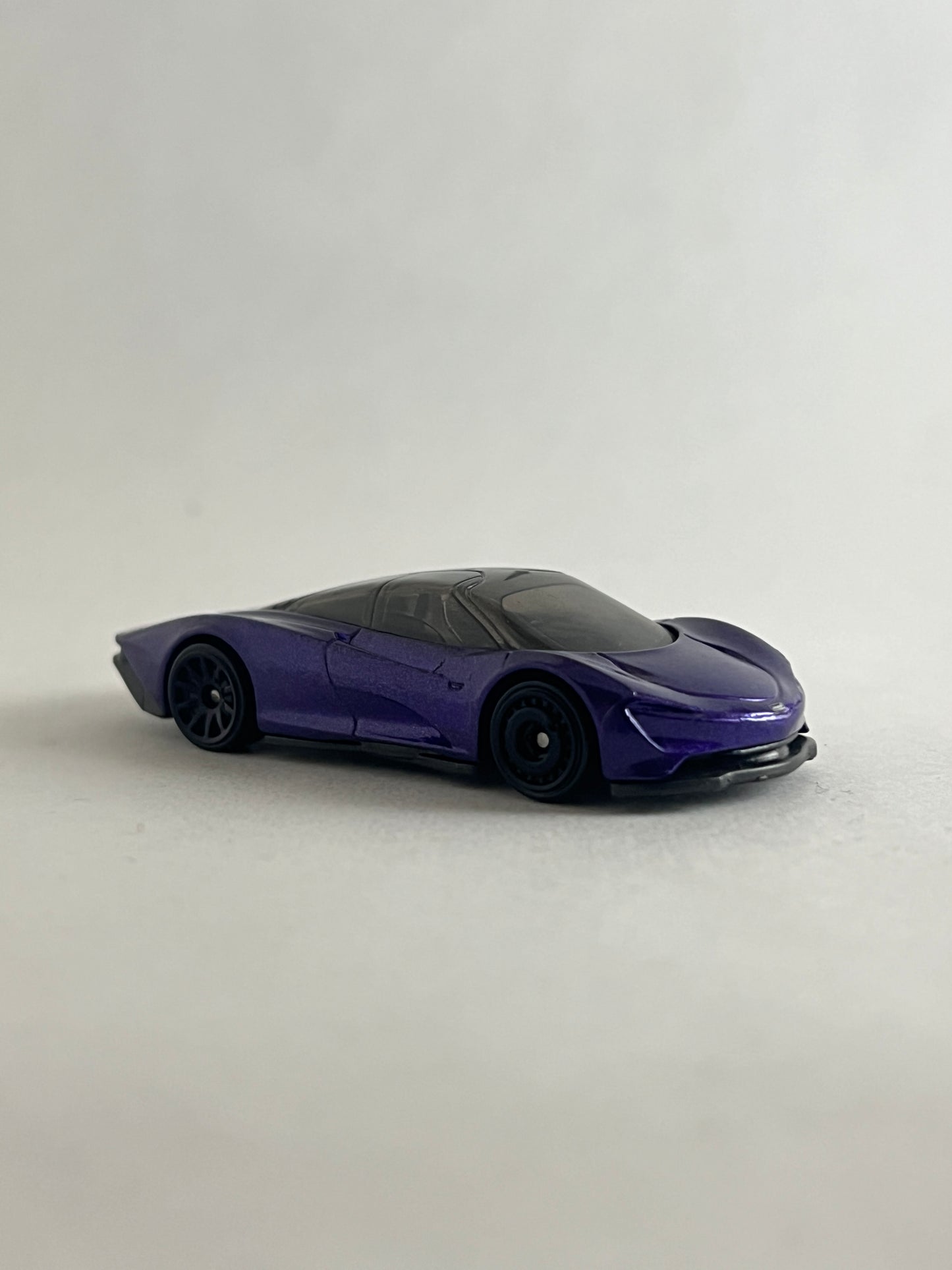UNCARDED - MCLAREN SPEEDTAIL - PURPLE - Its Fun- Hot wheels - matchbox - diecast