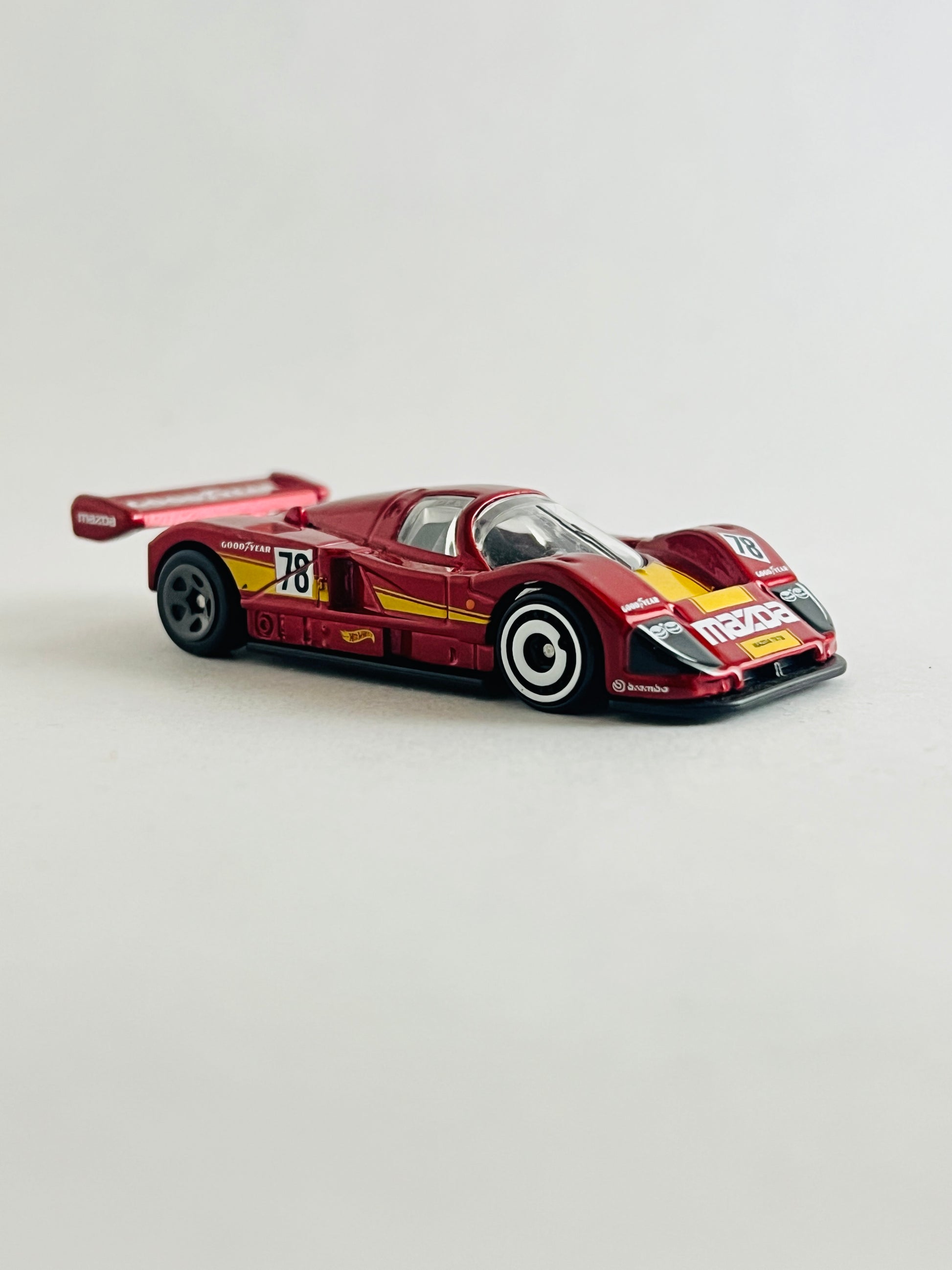 UNCARDED - MAZDA 787B - MAROON - Its Fun- Hot wheels - matchbox - diecast