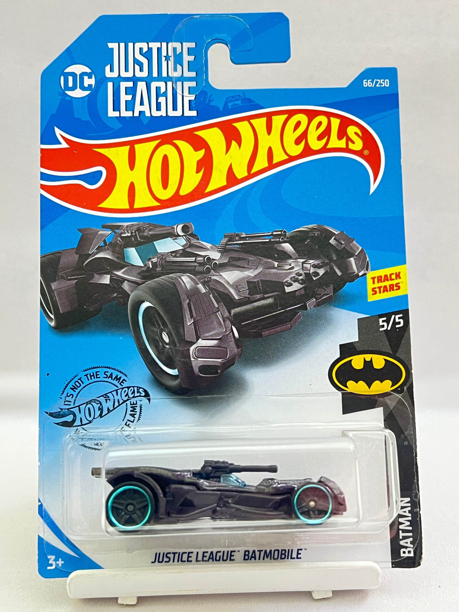 HOT WHEELS - JUSTICE LEAGUE BATMOBILE - 1B - Its Fun