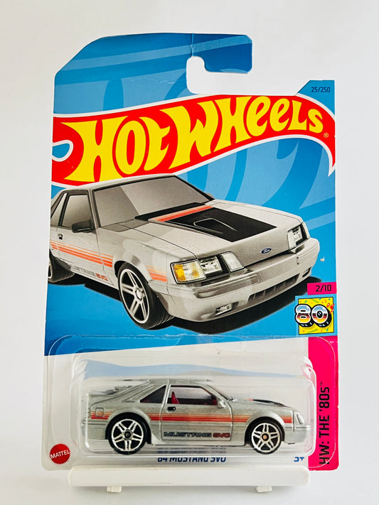 CARD CREASED - 84 MUSTANG SVO -CREASED CARD- 4A - Its Fun- Hot wheels - matchbox - diecast