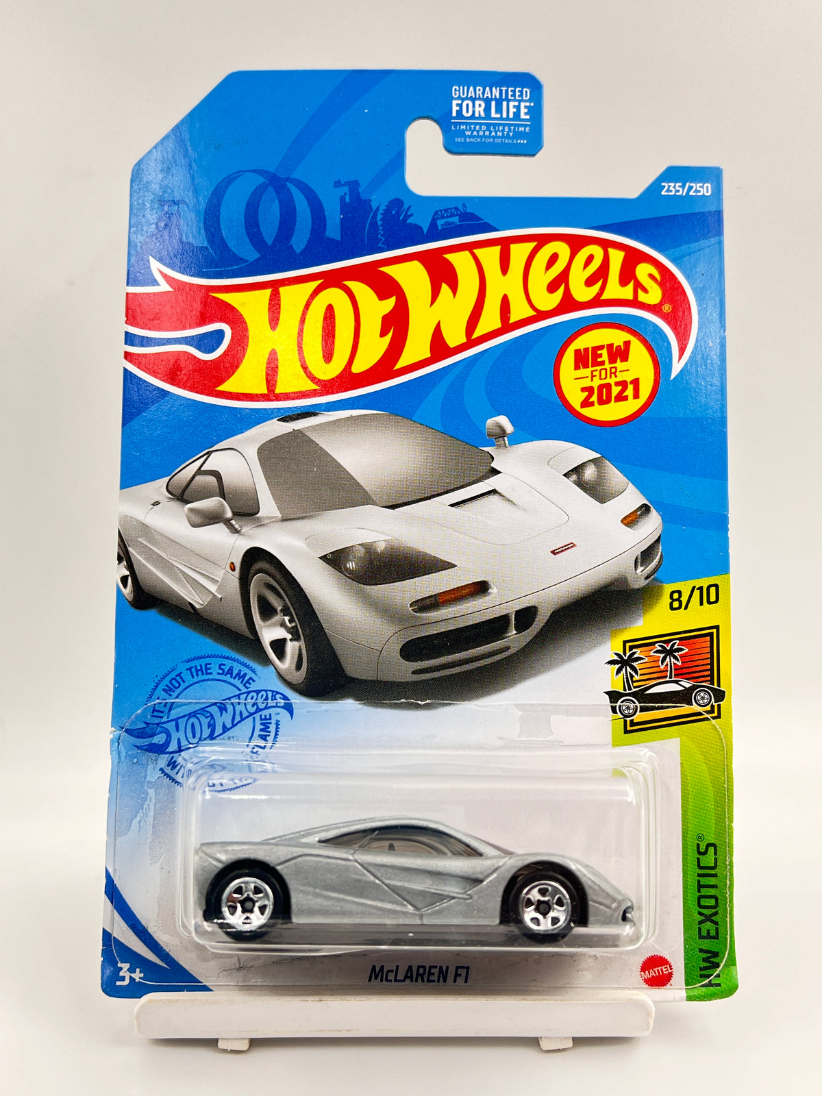 MILD CARD DAMAGE - IMPORTED - HOT WHEELS -  MCLAREN F1 SILVER - 1B