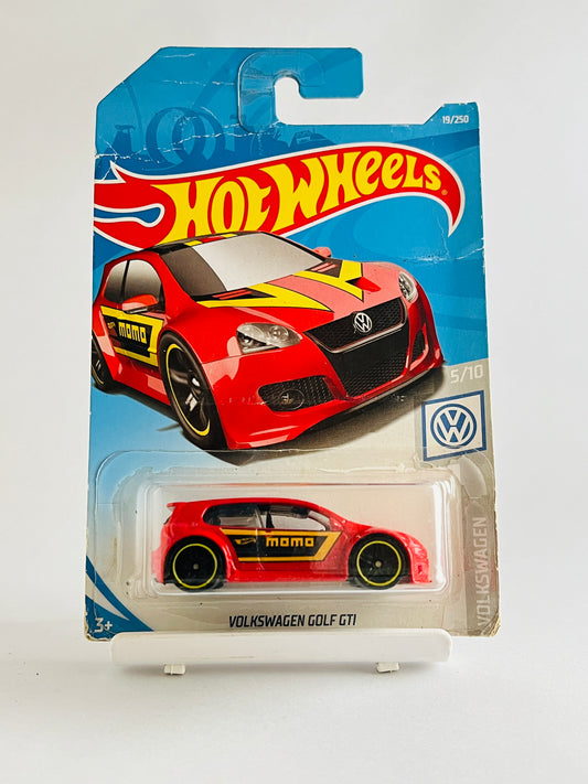 VOLKSWAGEN GOLF GTI - RED - CREASED CARD AS IN PHOTO - 2B - Its Fun- Hot wheels - matchbox - diecast