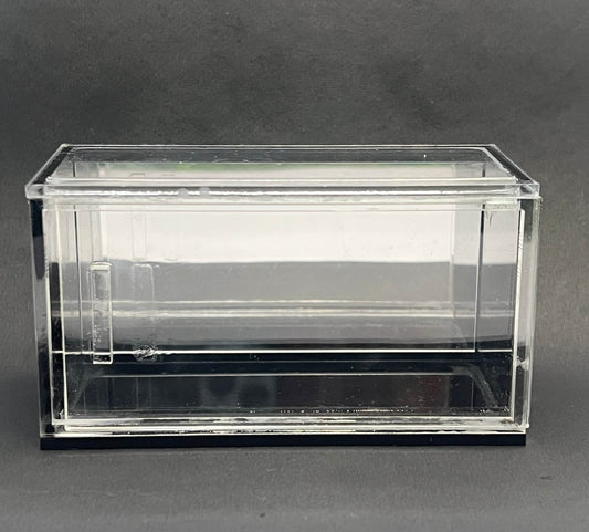 SLIDING DOOR CASE WITH MIRROR BACKGROUND FOR 1:64 CARS - Its Fun