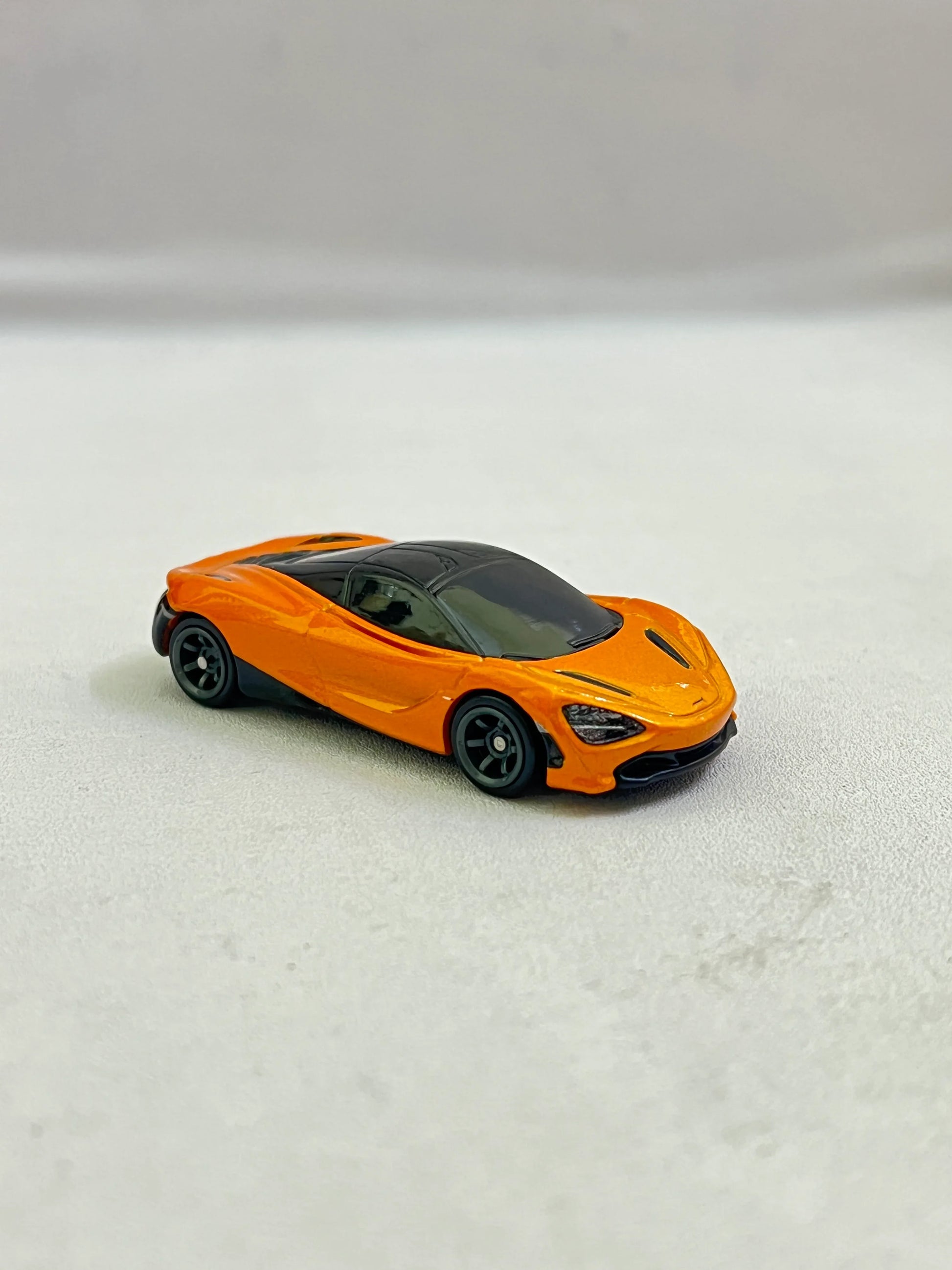 UNCARDED - PREMIUM - MCLAREN 720S - ORANGE - Its Fun