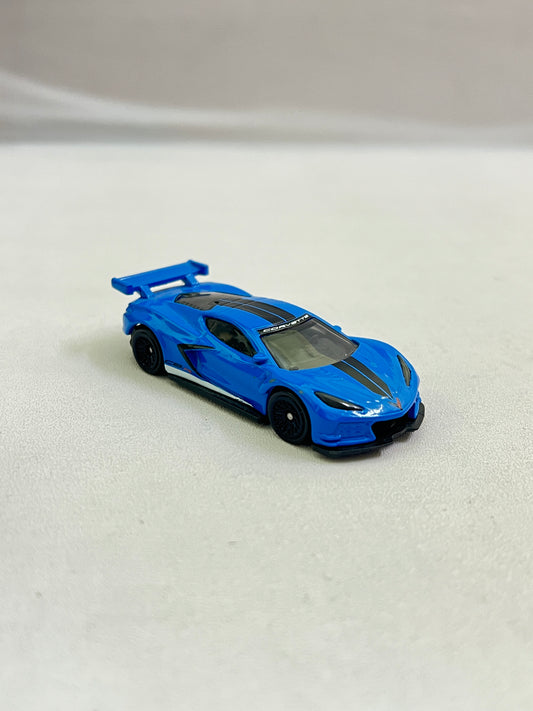 UNCARDED - CORVETTE C8.R