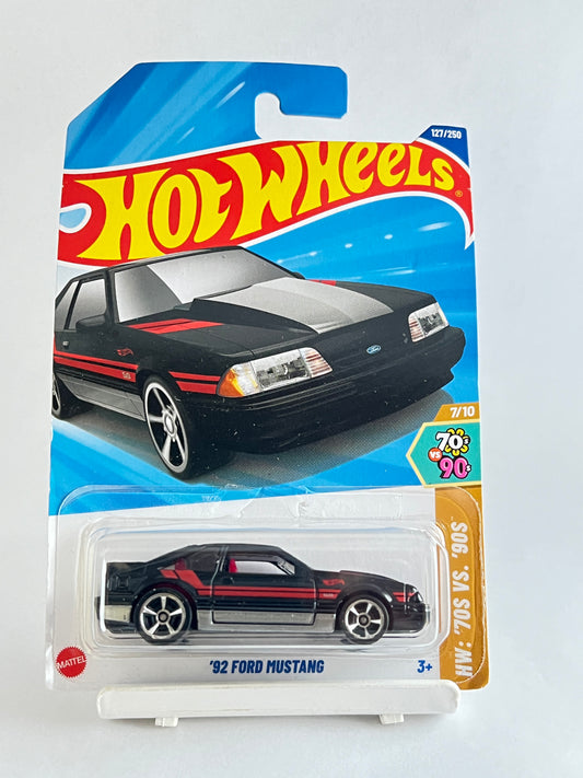 2025 MAINLINE - 92 FORD MUSTANG - 4A